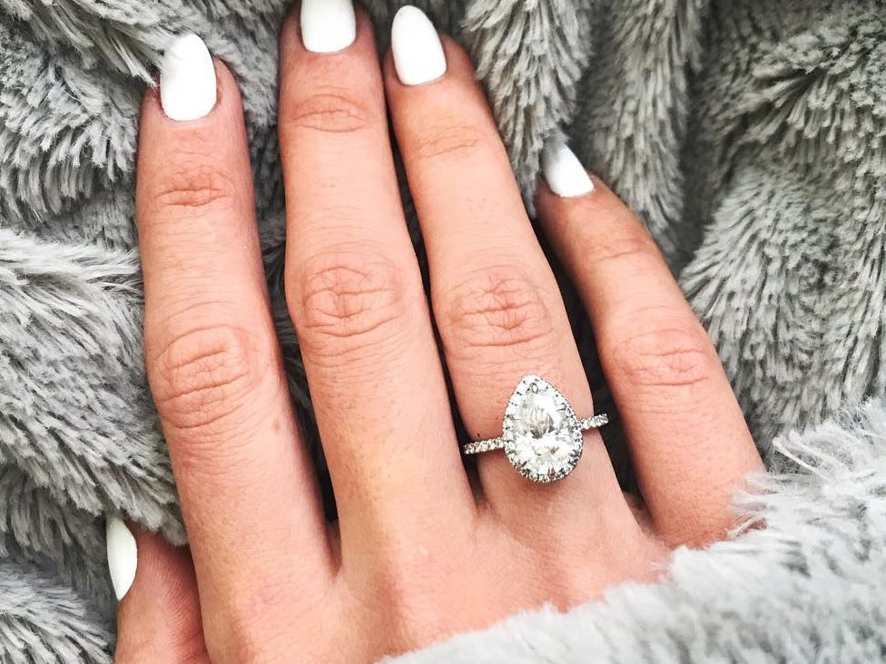 How To Wear A Pear Shaped Diamond