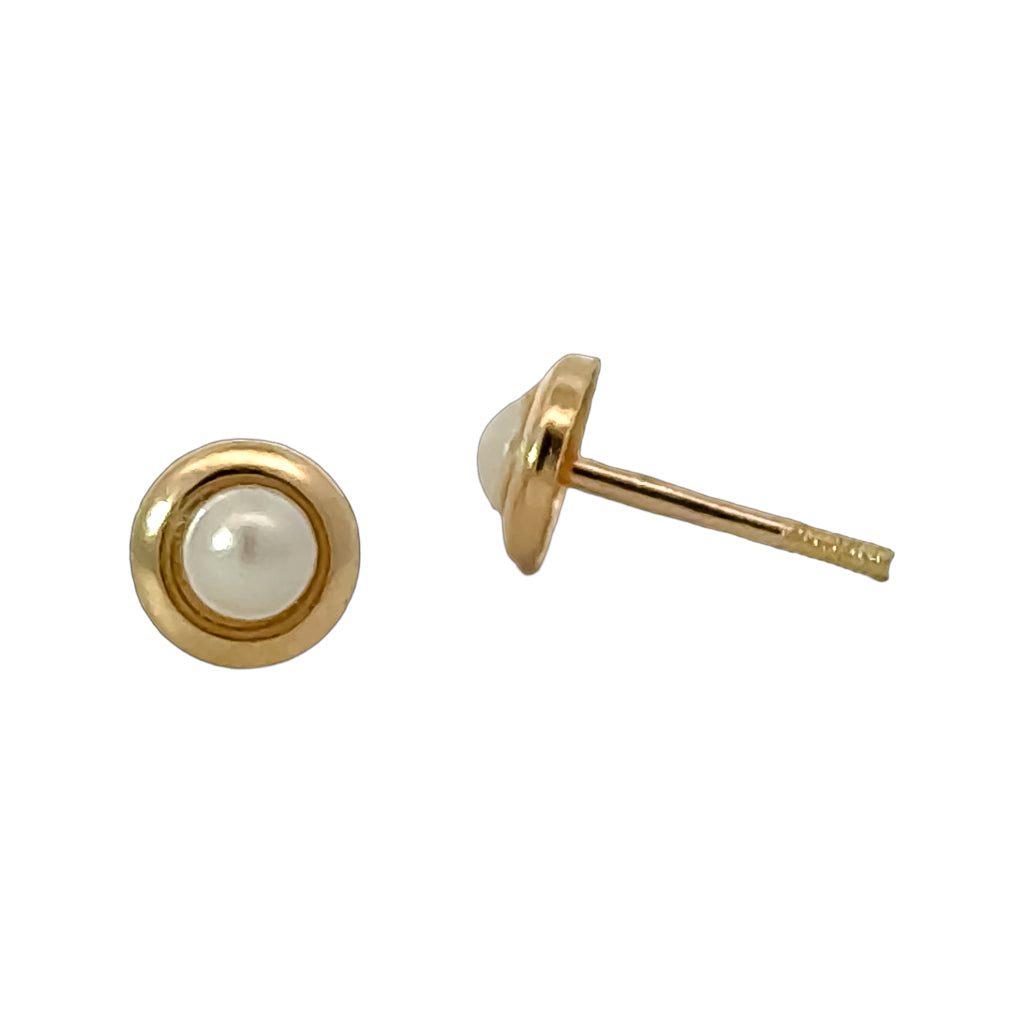 Pearl Earring