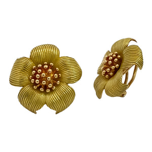 The Vintage Collection <p>Flower Earrings