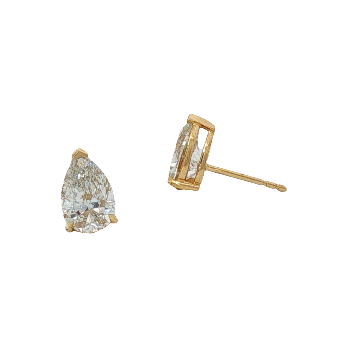 Yellow Gold Pear Shaped LAB GROWN Diamond Earring