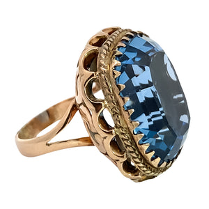 The Vintage Collection - <p>Blue Stone Statement Ring