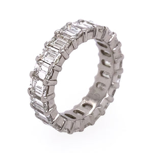 Emerald cut diamond eternity band