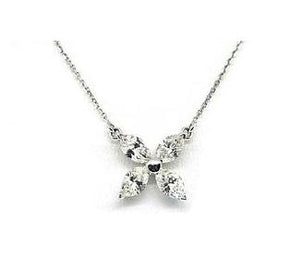 4 point flower necklace