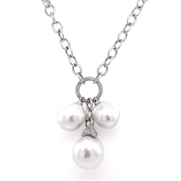 Baroque pearl necklace